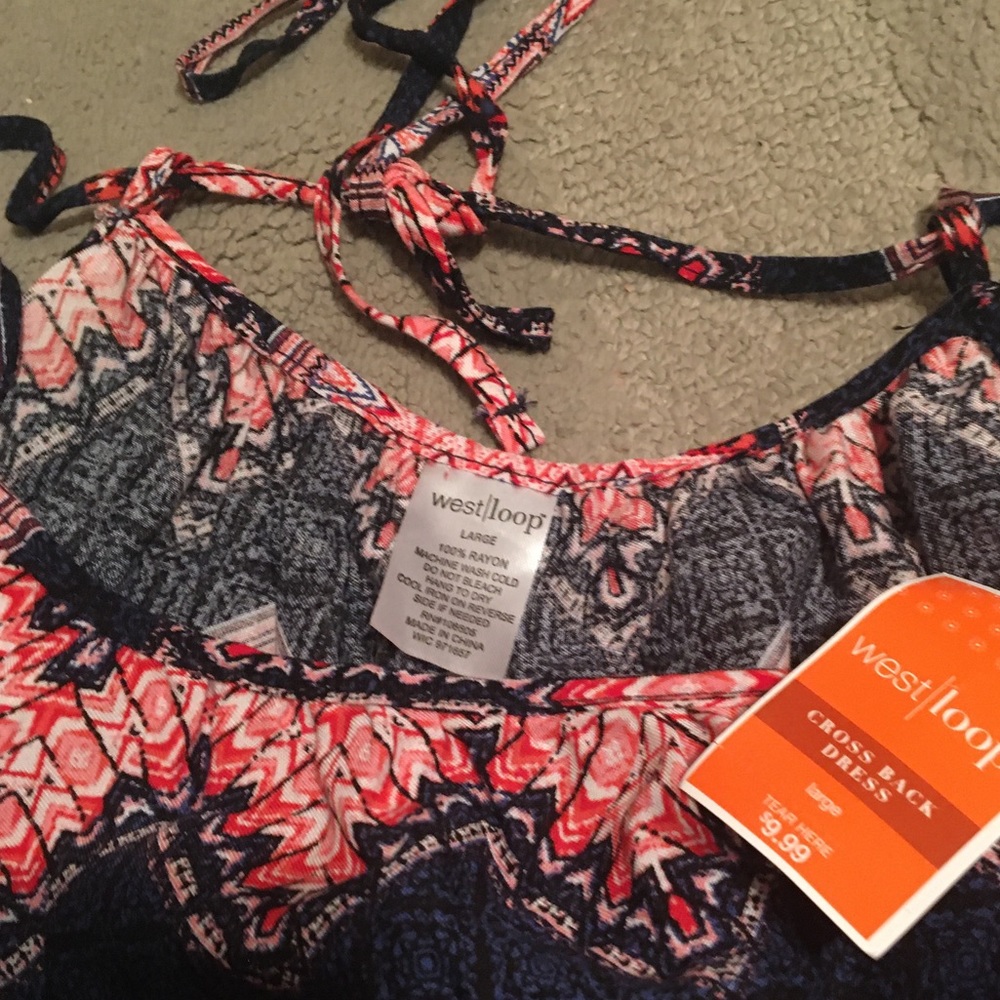 Beach wear short dress with tie at shoulder